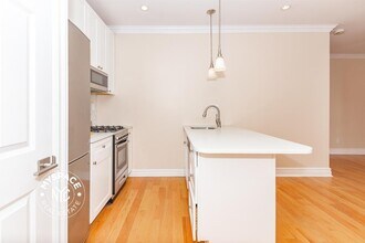 41 Jefferson St, Unit 17 in Brooklyn, NY - Building Photo - Building Photo