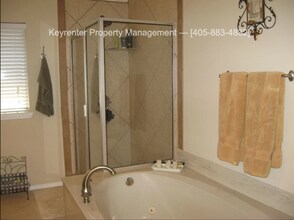 12100 Blueway Ave in Oklahoma City, OK - Building Photo - Building Photo