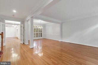 427 Park Ave in Falls Church, VA - Building Photo - Building Photo