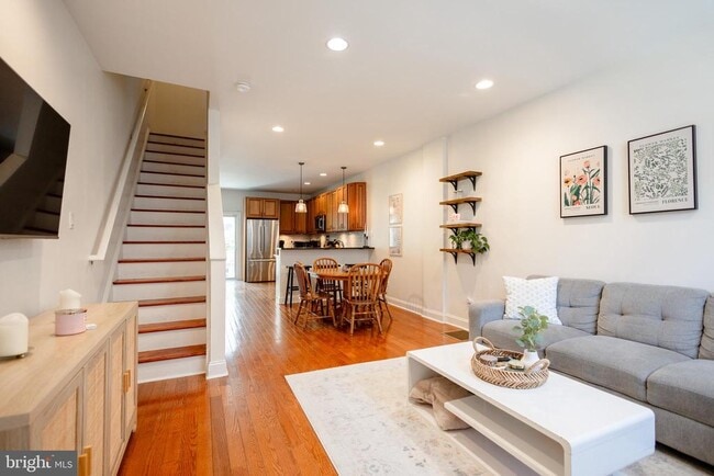 property at 2003 Kimball St