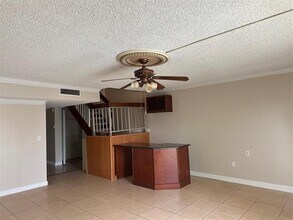 8401 W Sample Rd in Coral Springs, FL - Building Photo - Building Photo