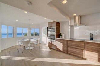 17852 Lee Ave in Redington Shores, FL - Building Photo - Building Photo