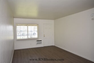 2101 Bell Ave in Sacramento, CA - Building Photo - Building Photo