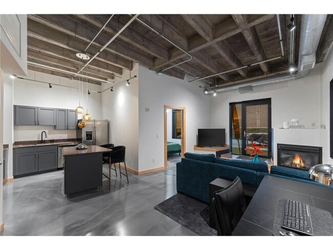 property at 601 S Marquette Ave