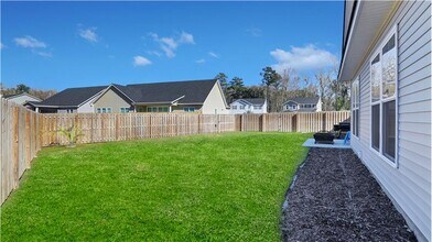 170 Whitaker Way N in Richmond Hill, GA - Building Photo - Building Photo