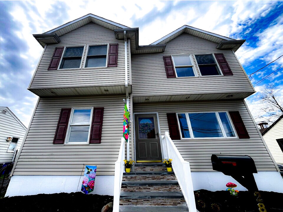 280 S Boulevard in Saddle Brook, NJ - Building Photo