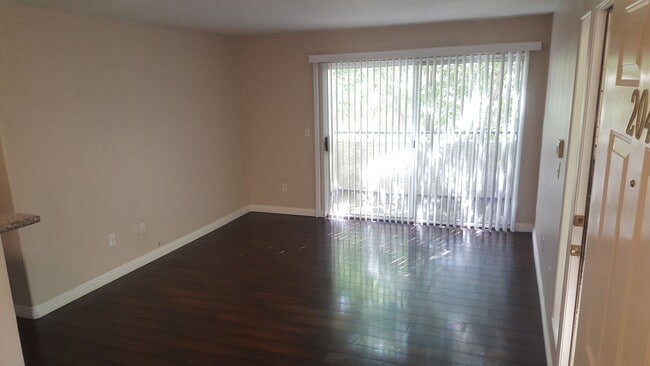 3067 Key Largo Dr in Las Vegas, NV - Building Photo - Building Photo