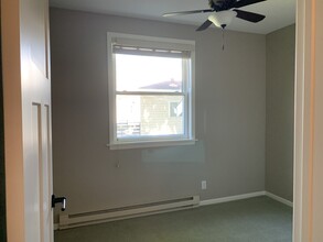 465 W 5th St, Unit 2 in Winona, MN - Foto de edificio - Building Photo