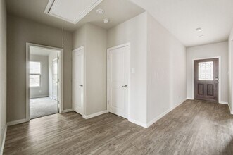 269 Sunshine Ln in Lavon, TX - Foto de edificio - Building Photo