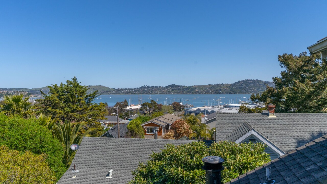 Sausalito Duplex in Sausalito, CA - Building Photo