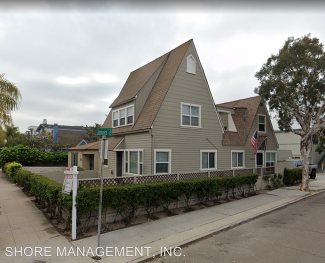 803 Jamaica Ct in San Diego, CA - Foto de edificio - Building Photo