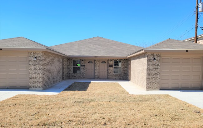 1119 College St, Unit B in Killeen, TX - Building Photo - Building Photo