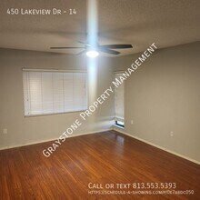 450 Lakeview Dr in Palm Harbor, FL - Foto de edificio - Building Photo