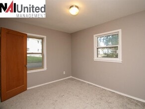 3149 Isabella St in Sioux City, IA - Building Photo - Building Photo