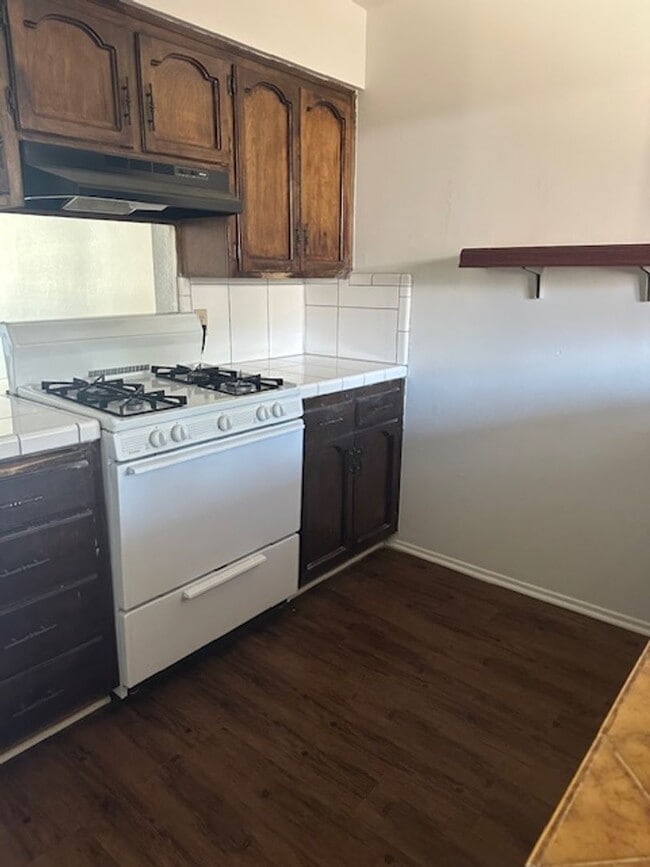2515-2519 W Hemlock Ct in Visalia, CA - Building Photo - Building Photo