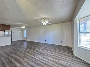 3242 Stoneridge Dr in Flint, TX - Building Photo - Building Photo