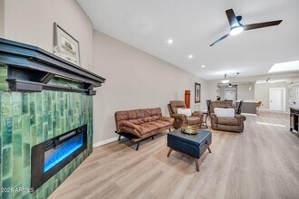 7368 E Pleasant Run in Scottsdale, AZ - Building Photo - Building Photo