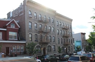 452 53rd St Apartments