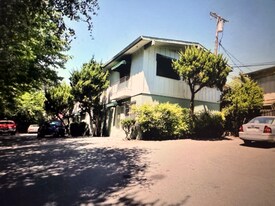 1360 Orange Ave in Redding, CA - Building Photo