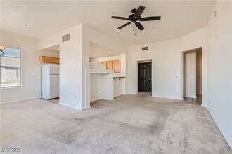 47 E Agate Ave in Las Vegas, NV - Building Photo - Building Photo