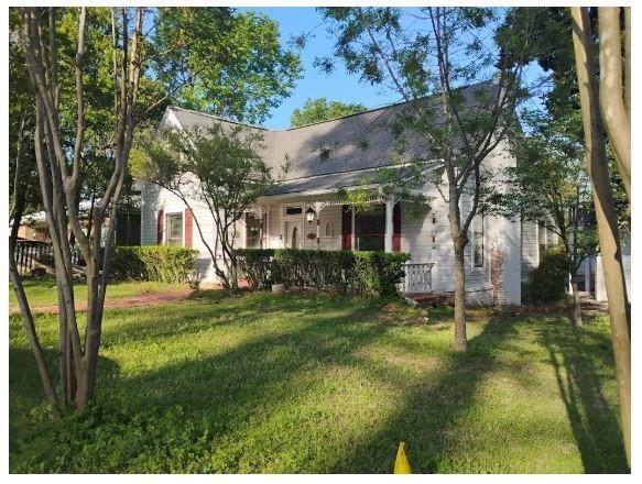 property at 504 N Newsom St