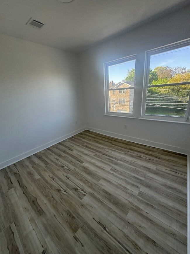 263 Littleton Ave in Newark, NJ - Building Photo - Building Photo