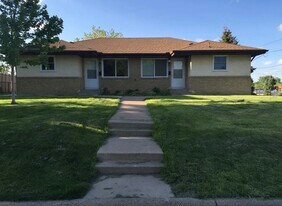 607 38th Ave NE in Columbia Heights, MN - Building Photo