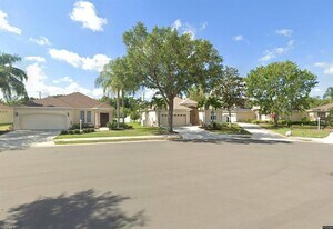 6614 64th Terrace E in Bradenton, FL - Building Photo