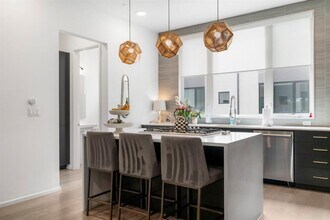 3100 Menchaca Rd in Austin, TX - Building Photo - Building Photo