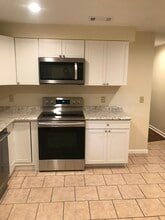 201 W Locust St, Unit 201 West Locust Street in Johnson City, TN - Foto de edificio - Building Photo