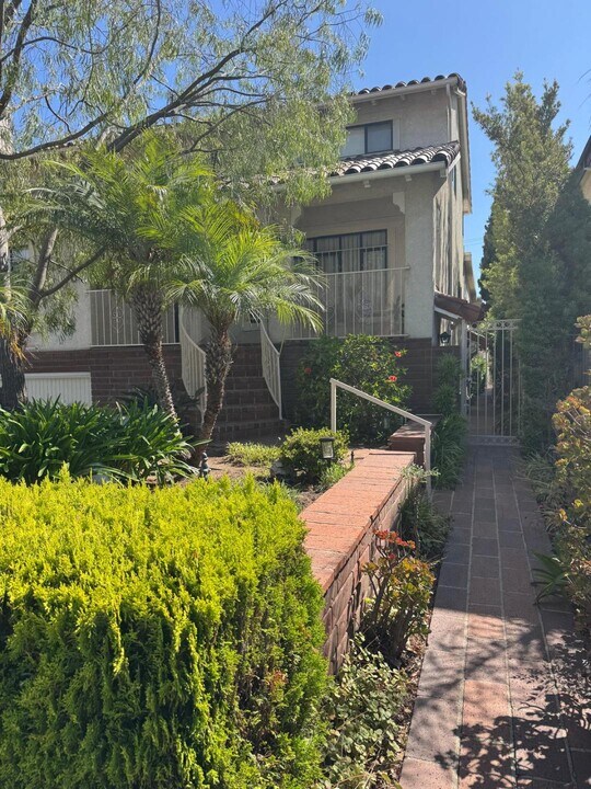 908 21st St, Unit #3 in Santa Monica, CA - Building Photo