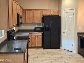 7836 W Rock Springs Dr in Peoria, AZ - Building Photo - Building Photo