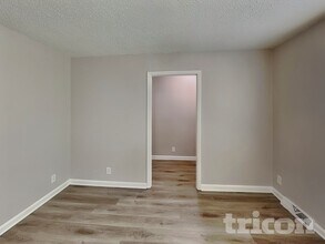 839 Lundy Ln in Charlotte, NC - Building Photo - Building Photo