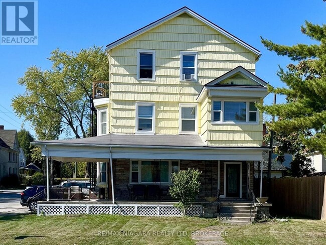 property at 4711 River Rd