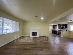 725 Bryte Ave in West Sacramento, CA - Building Photo - Building Photo