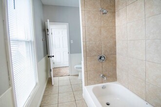 1302 S 11th St in Omaha, NE - Building Photo - Building Photo