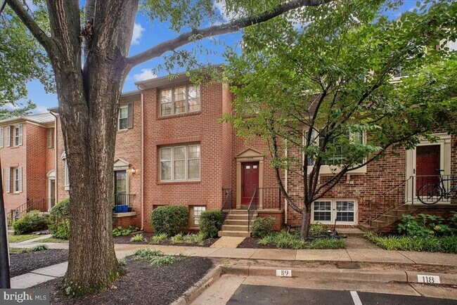 property at 10108 Ebenshire Ct