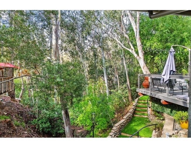 22221 Treeridge Ln in Lake Forest, CA - Building Photo - Building Photo