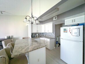 2601 SW Archer Rd in Gainesville, FL - Building Photo - Building Photo