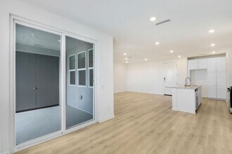 4100 E Cir Paseo in Ontario, CA - Building Photo - Building Photo