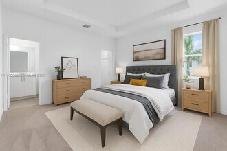 2661 SE 28th St in Homestead, FL - Building Photo - Building Photo