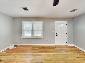 1770 Springview Rd NW in Atlanta, GA - Building Photo - Building Photo