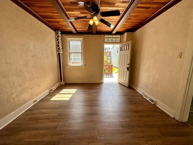 817 N Sheridan Ave in Pittsburgh, PA - Building Photo - Building Photo