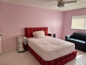 5574 Witney Dr in Delray Beach, FL - Building Photo - Building Photo