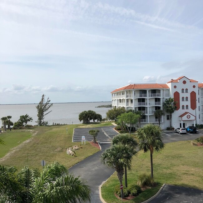 property at 8935 Puerto Del Rio Dr
