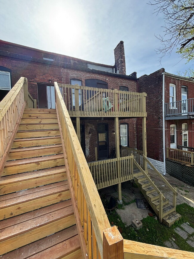 2317 Indiana Ave in St. Louis, MO - Building Photo - Building Photo