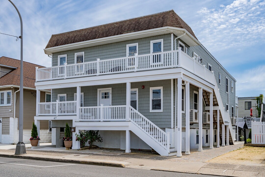 47 Blaine Ave in Seaside Heights, NJ - Building Photo