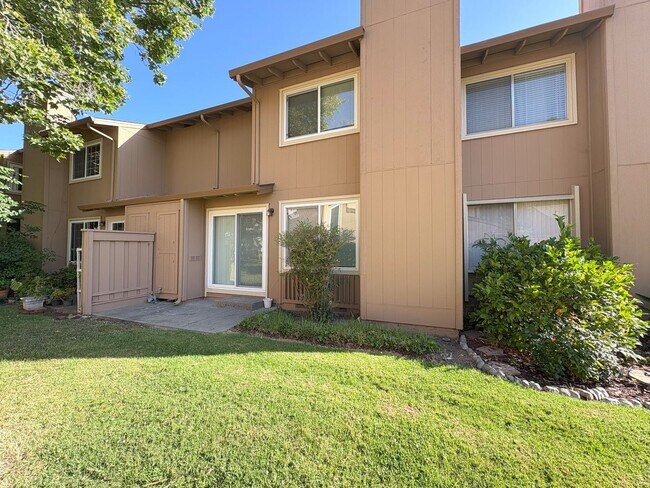 6104 Brigantine Dr in San Jose, CA - Building Photo - Building Photo