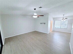 800 NW Fork Rd in Stuart, FL - Building Photo - Building Photo