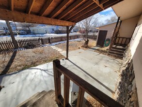 595 Charles Ave in Green River, WY - Foto de edificio - Building Photo